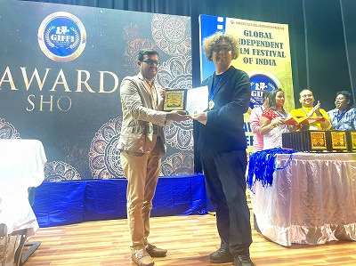 �C���h�ł̎��܎�