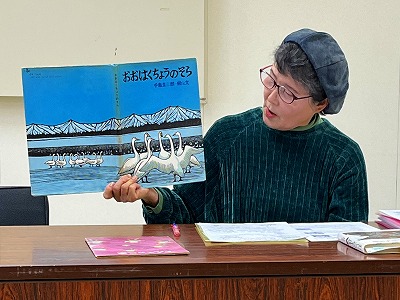 �O������